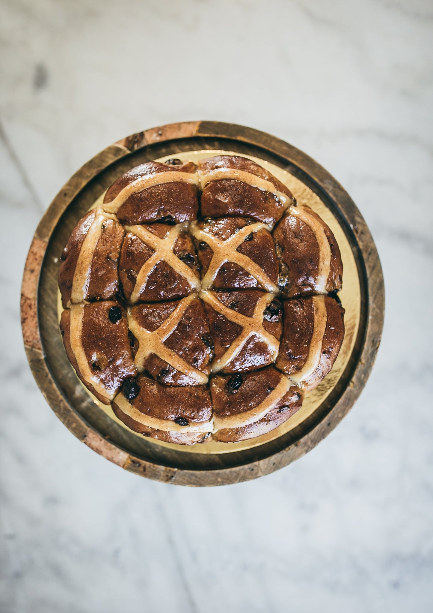 Traditional Fruit Hot Cross Bun Pull Apart