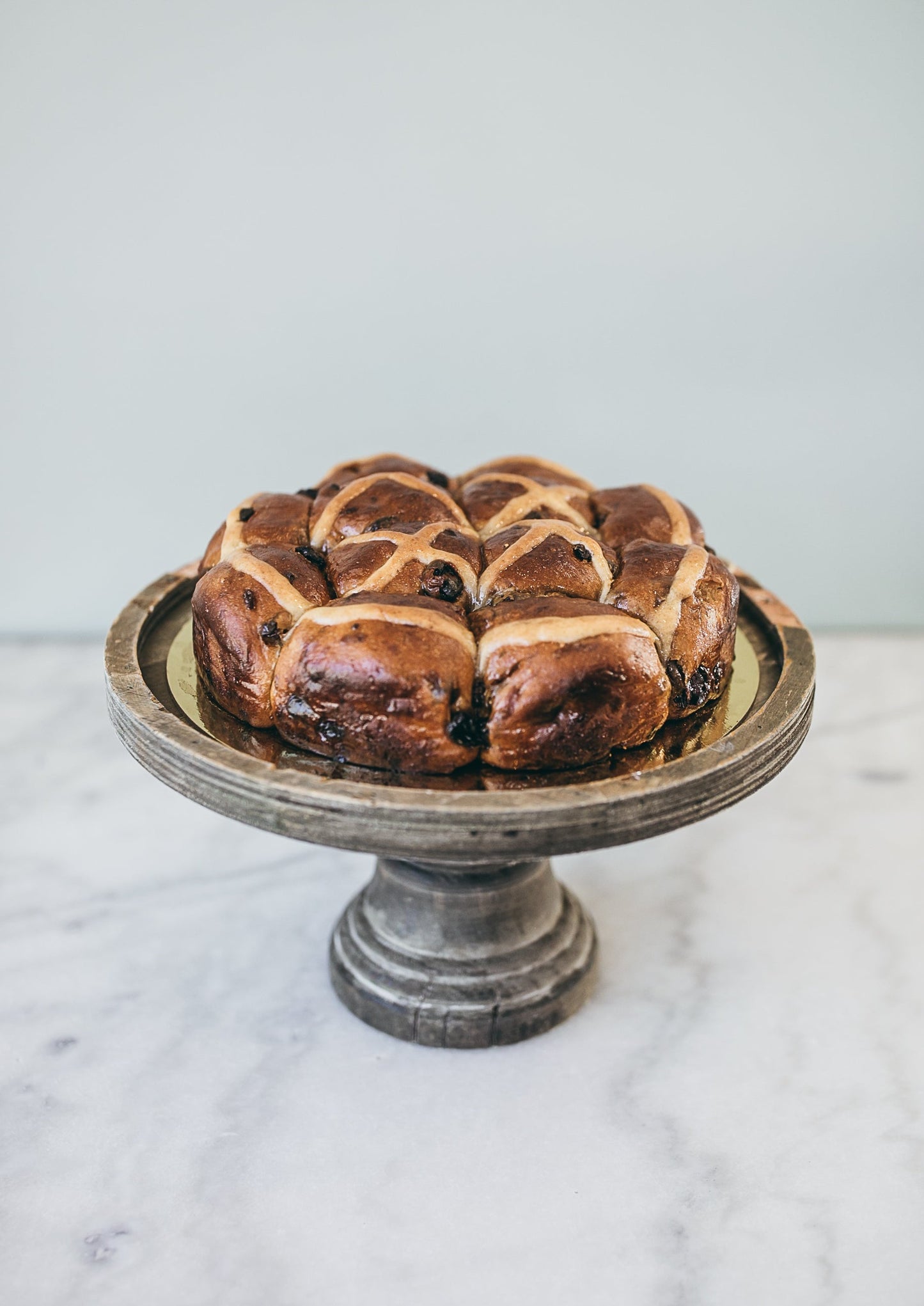 Traditional Fruit Hot Cross Bun Pull Apart