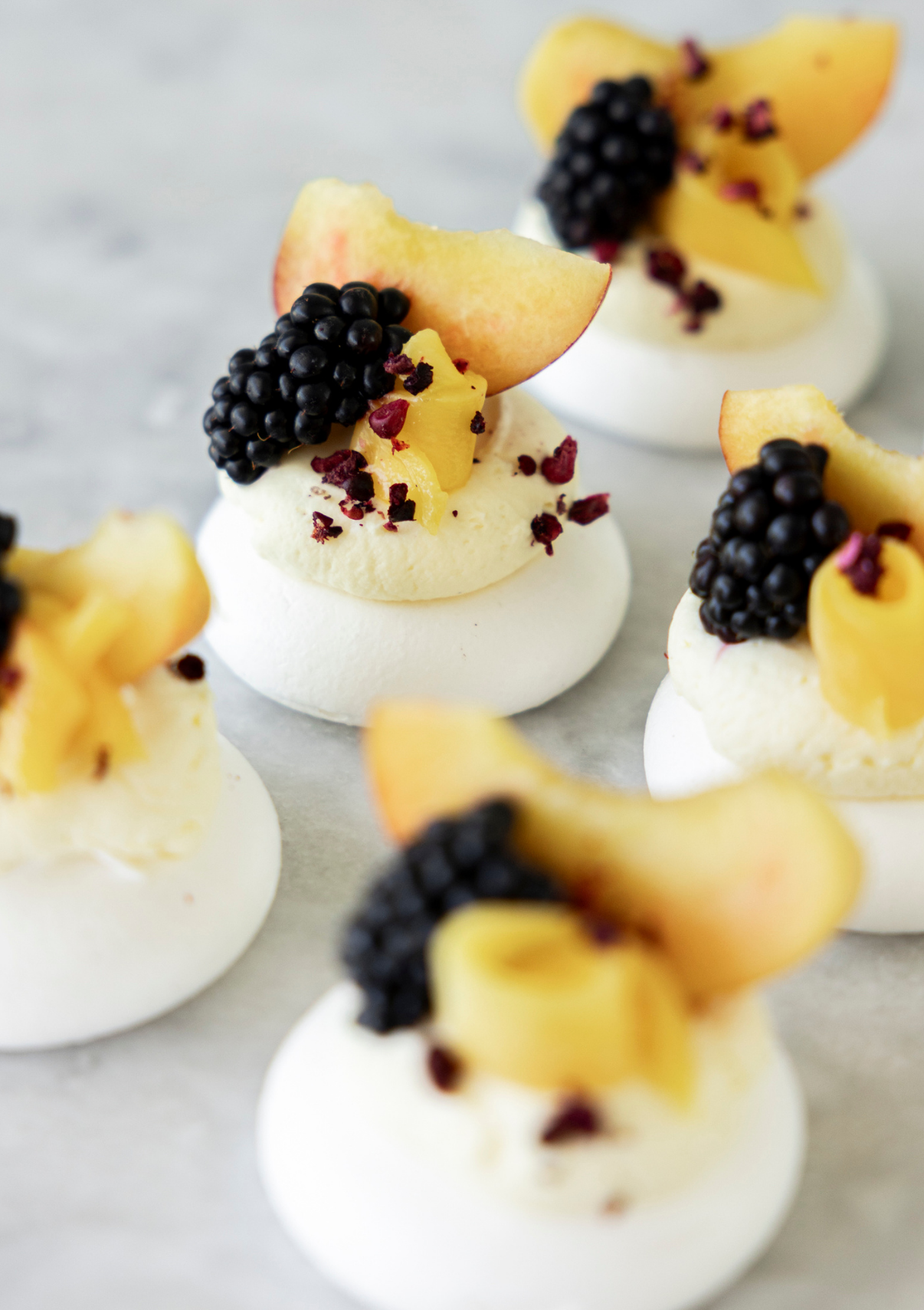 Mini Pavlovas x 12