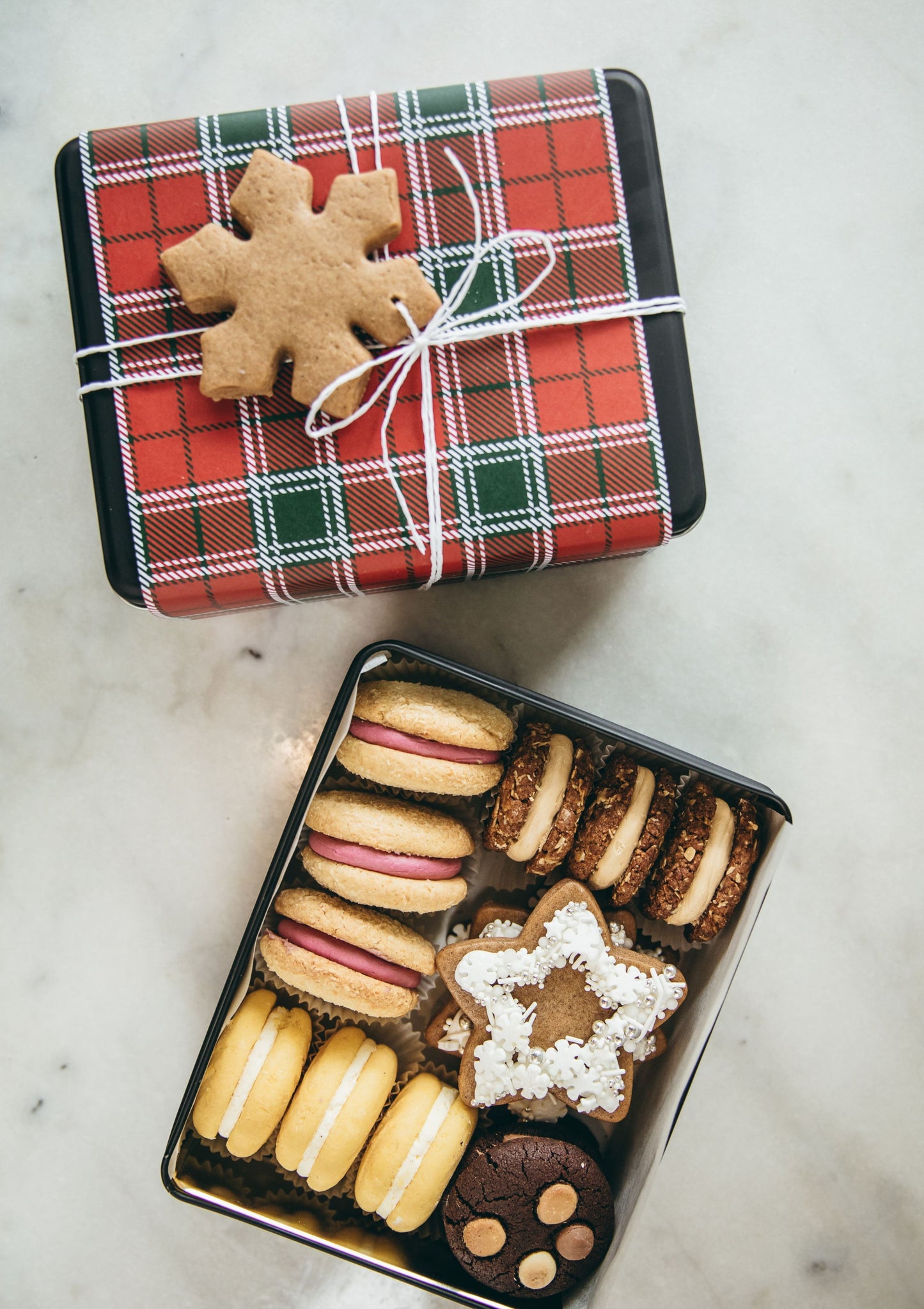 Christmas Cookie Tin